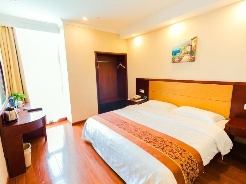 Greentree Inn Shanghai Jiading The South Of F1 Circuit Fangtai Hardware Market Express Hotel Exteriör bild