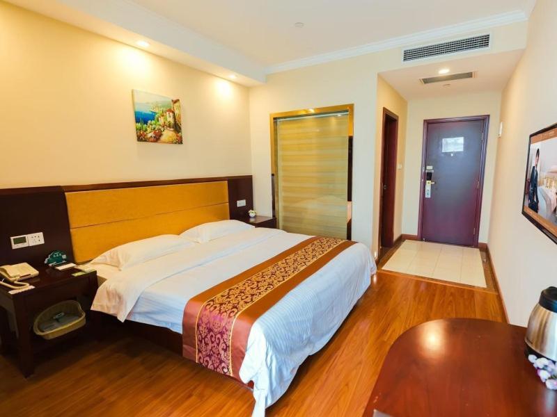 Greentree Inn Shanghai Jiading The South Of F1 Circuit Fangtai Hardware Market Express Hotel Exteriör bild