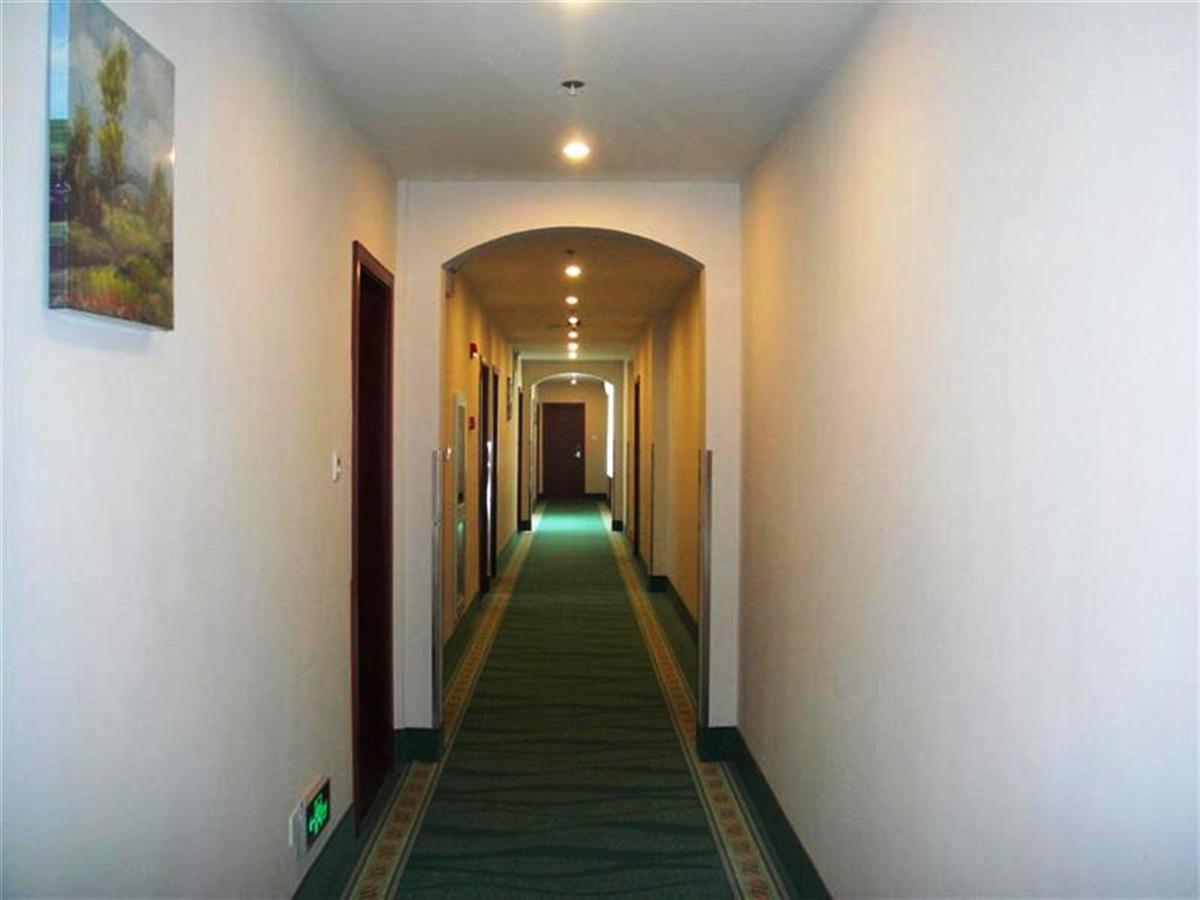 Greentree Inn Shanghai Jiading The South Of F1 Circuit Fangtai Hardware Market Express Hotel Exteriör bild