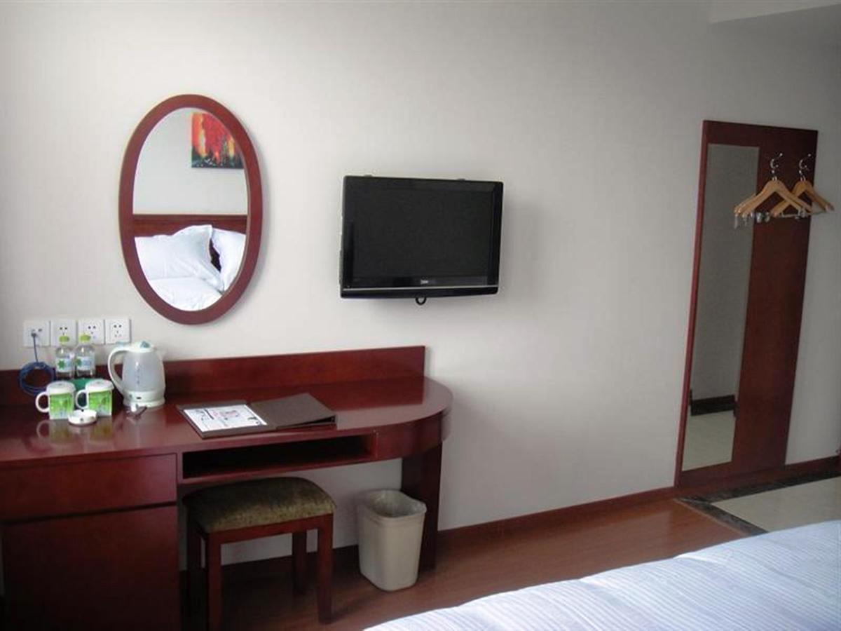 Greentree Inn Shanghai Jiading The South Of F1 Circuit Fangtai Hardware Market Express Hotel Exteriör bild