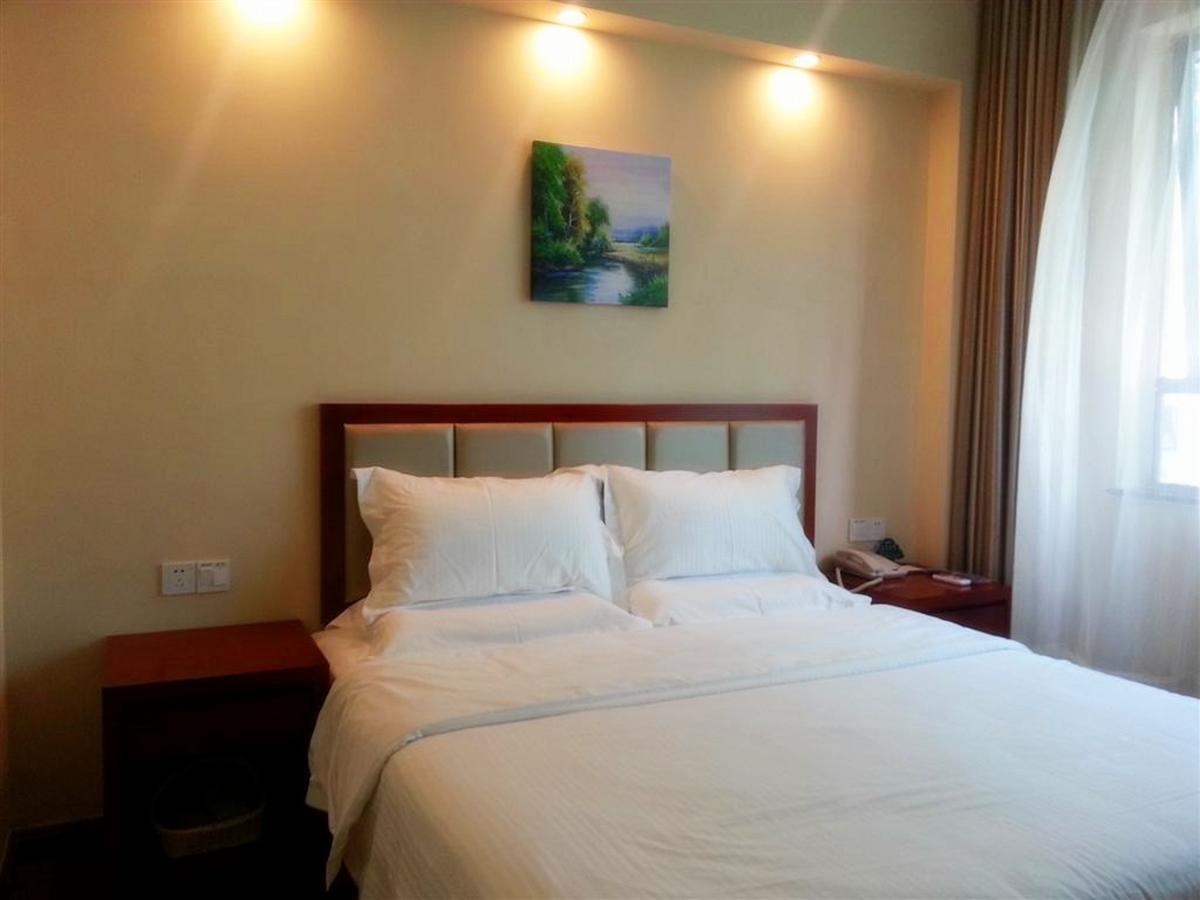 Greentree Inn Shanghai Jiading The South Of F1 Circuit Fangtai Hardware Market Express Hotel Exteriör bild