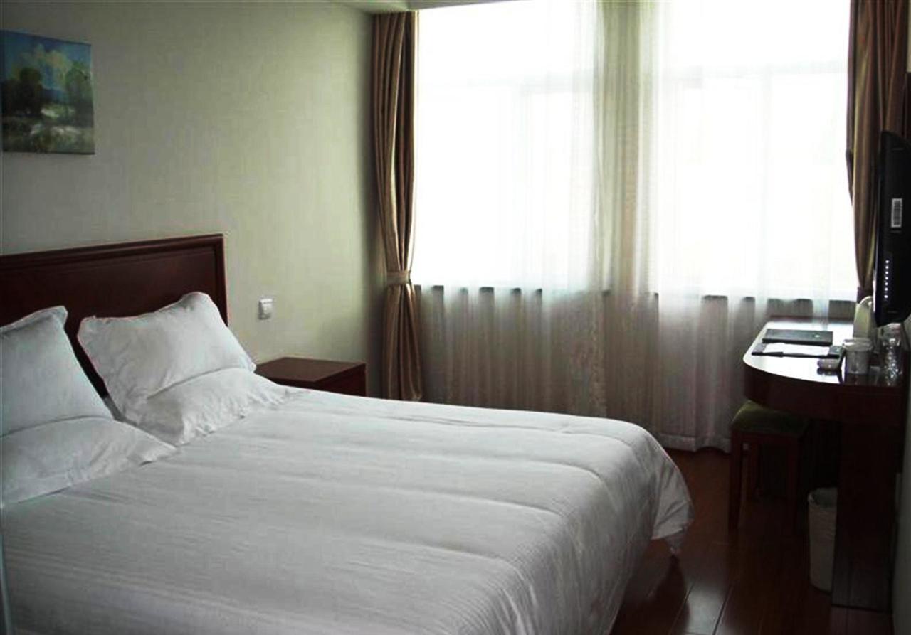 Greentree Inn Shanghai Jiading The South Of F1 Circuit Fangtai Hardware Market Express Hotel Exteriör bild